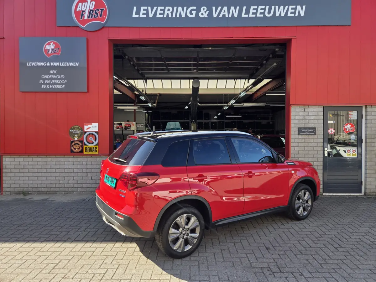 1.4 Boosterjet Select Smart Hybrid Automaat/ Parkeersensoren voor/ Apple Carplay-Android auto/ Camera/ Rijklaarprijs