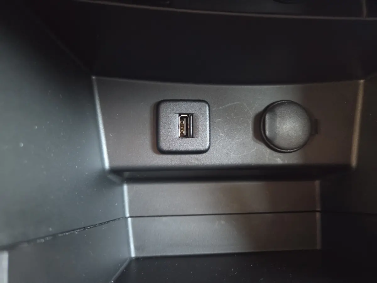 1.4 Boosterjet Select Smart Hybrid Automaat/ Parkeersensoren voor/ Apple Carplay-Android auto/ Camera/ Rijklaarprijs