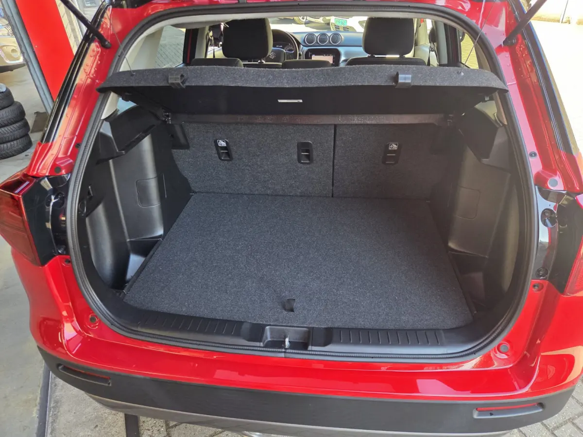 1.4 Boosterjet Select Smart Hybrid Automaat/ Parkeersensoren voor/ Apple Carplay-Android auto/ Camera/ Rijklaarprijs