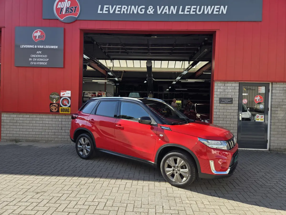 1.4 Boosterjet Select Smart Hybrid Automaat/ Parkeersensoren voor/ Apple Carplay-Android auto/ Camera/ Rijklaarprijs