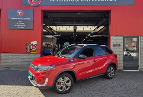 1.4 Boosterjet Select Smart Hybrid Automaat/ Parkeersensoren voor/ Apple Carplay-Android auto/ Camera/ Rijklaarprijs