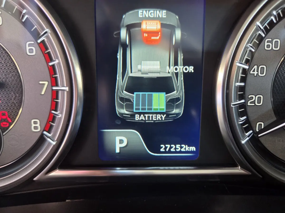 1.4 Boosterjet Select Smart Hybrid Automaat/ Parkeersensoren voor/ Apple Carplay-Android auto/ Camera/ Rijklaarprijs