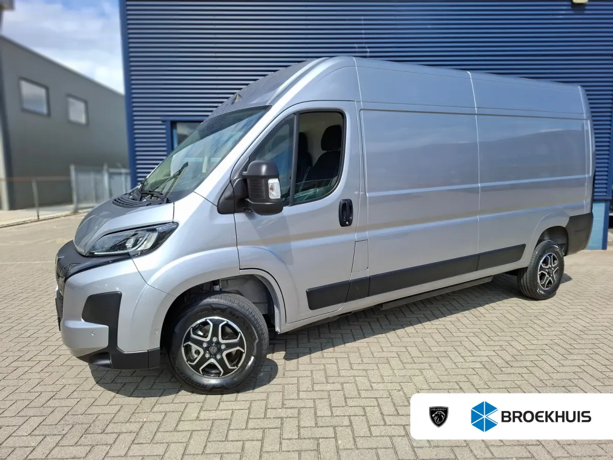 3.5t L3H2 Zwaar 110 kWh | 8 JAAR GARANTIE | CAMERA | DIGITALE BINNESPIEGEL | NAVI | BETIMMERING | DRAADLOOS CARPLAY |