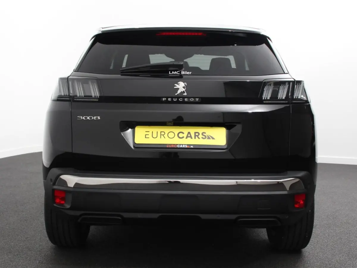1.2 PureTech Allure Climate control Adaptive cruise control Achteruitrijd camera Parkeersensoren Verwarmde voorstoelen LED Navigatie Apple Carplay/ Android Auto
