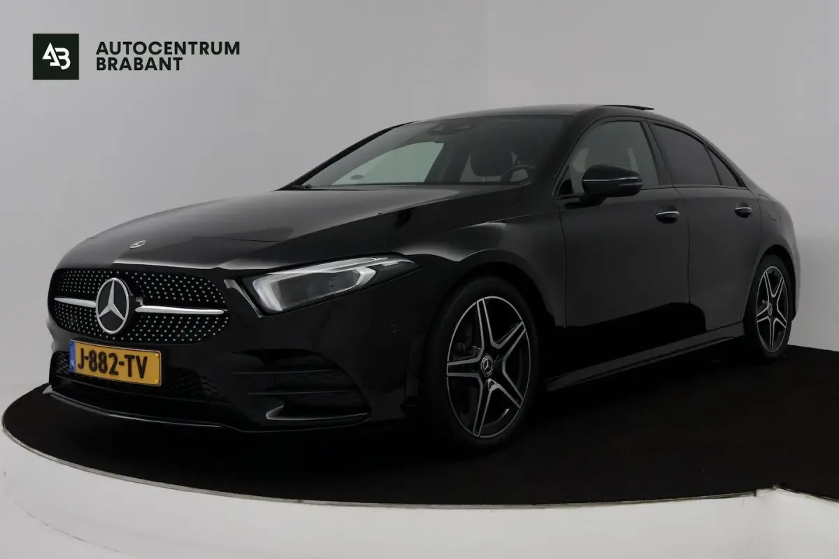 200 Business Solution AMG (PANORAMADAK, STOELVERWARMING, ACHTERUITRIJCAMERA, SFEERVERLICHT