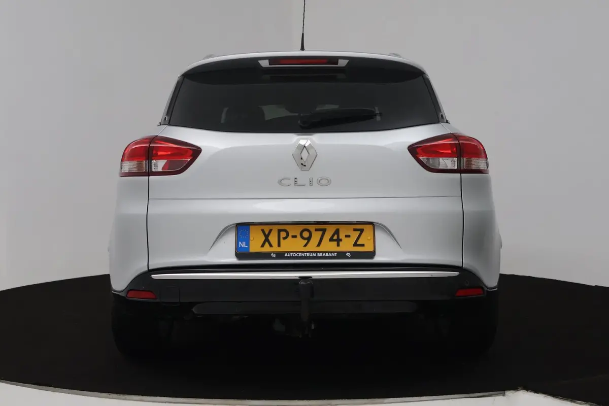 0.9 TCe Limited (TREKHAAK, NAVIGATIE, CAMERA, PARKEERSENSOREN, BLUETOOTH, CRUISE CONTROL)