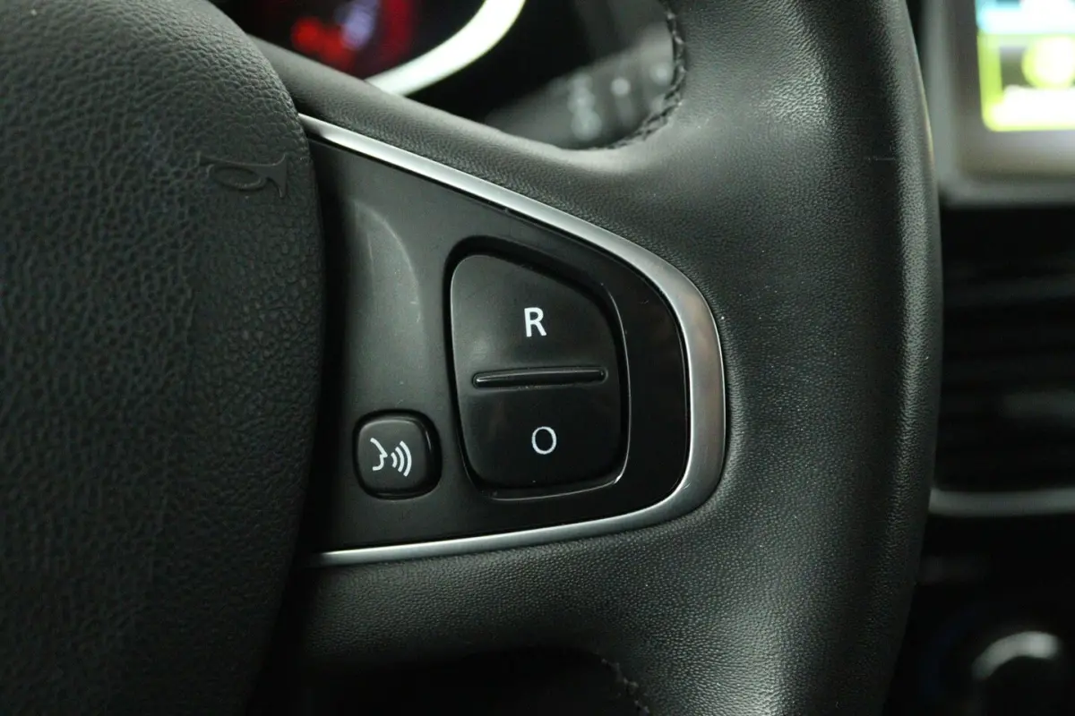 0.9 TCe Limited (TREKHAAK, NAVIGATIE, CAMERA, PARKEERSENSOREN, BLUETOOTH, CRUISE CONTROL)