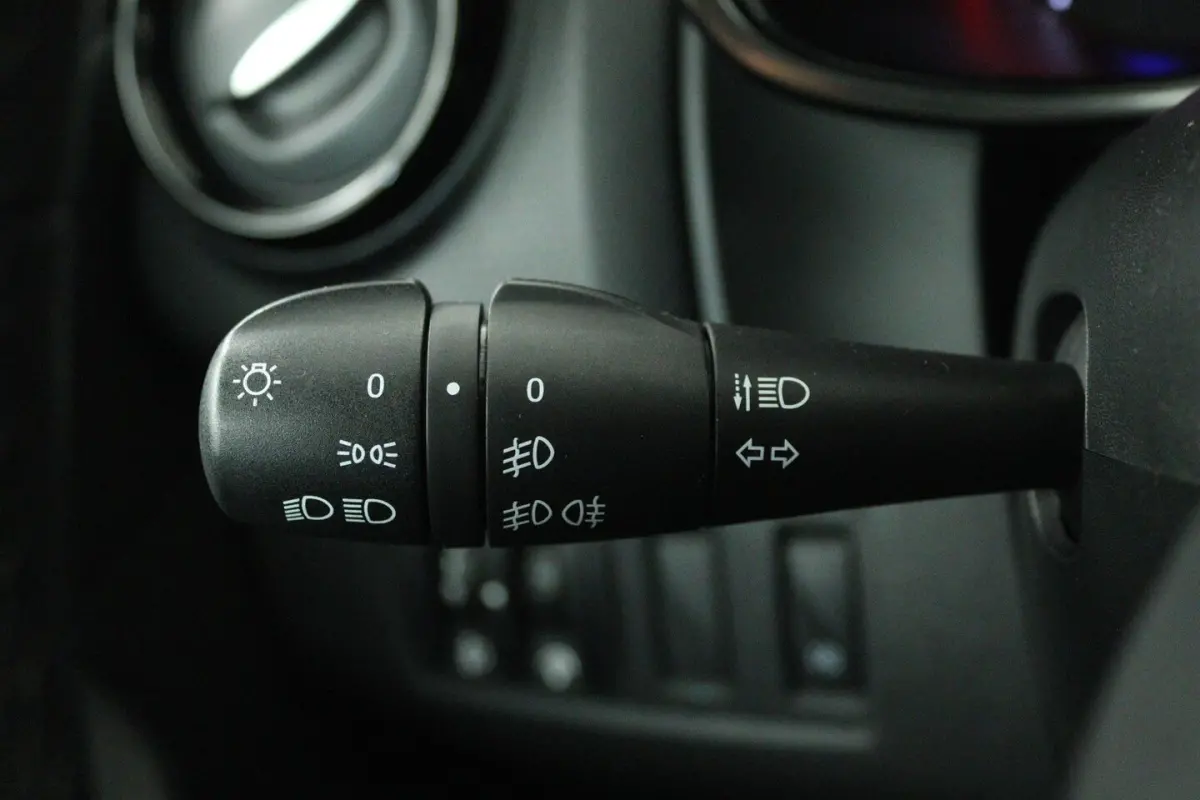 0.9 TCe Limited (TREKHAAK, NAVIGATIE, CAMERA, PARKEERSENSOREN, BLUETOOTH, CRUISE CONTROL)