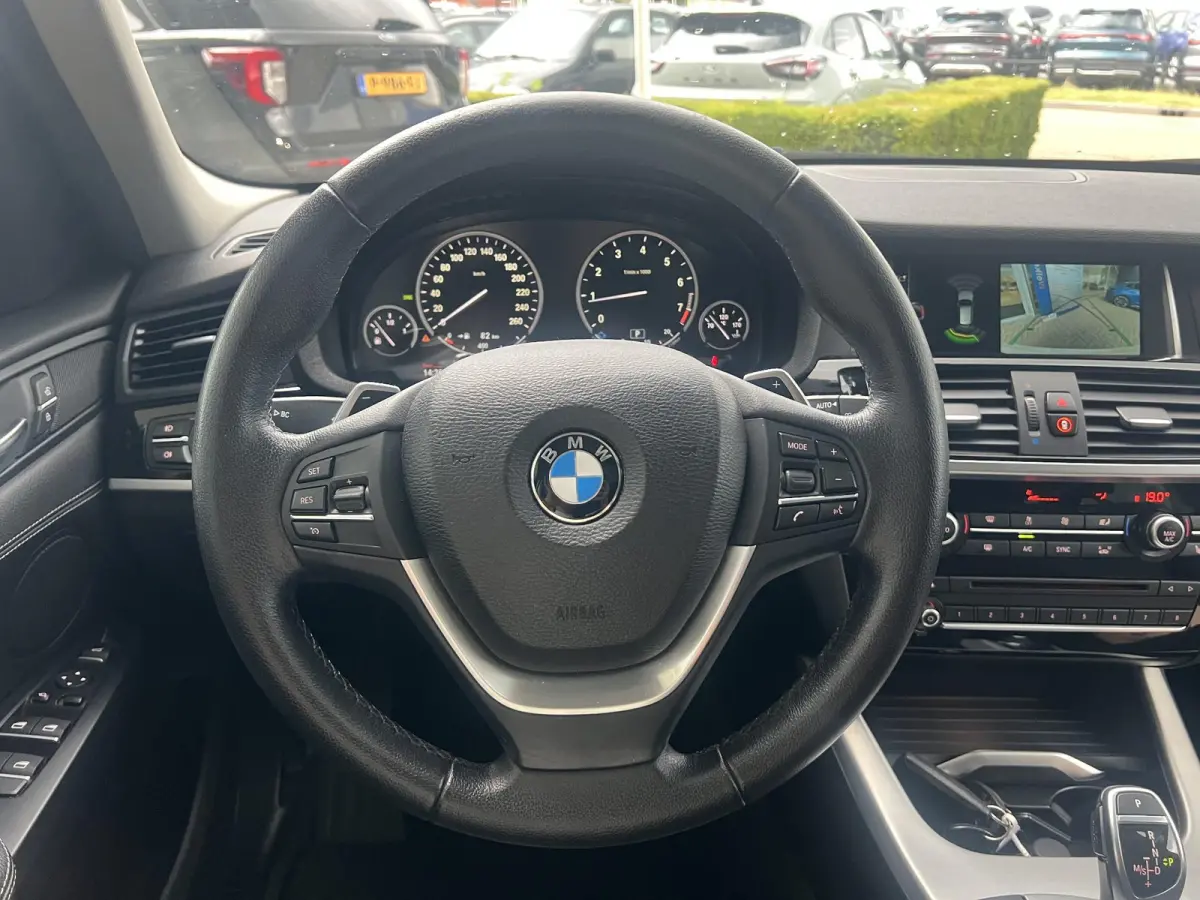 xDrive28i Centennial High Executive | Head-up | Panoramadak | Camera voor+achter | Elek. Achterklep | Bi-Xenon | Flippers | Stoelverwarming | Elek. Stoelen met Memory voor bestuurder