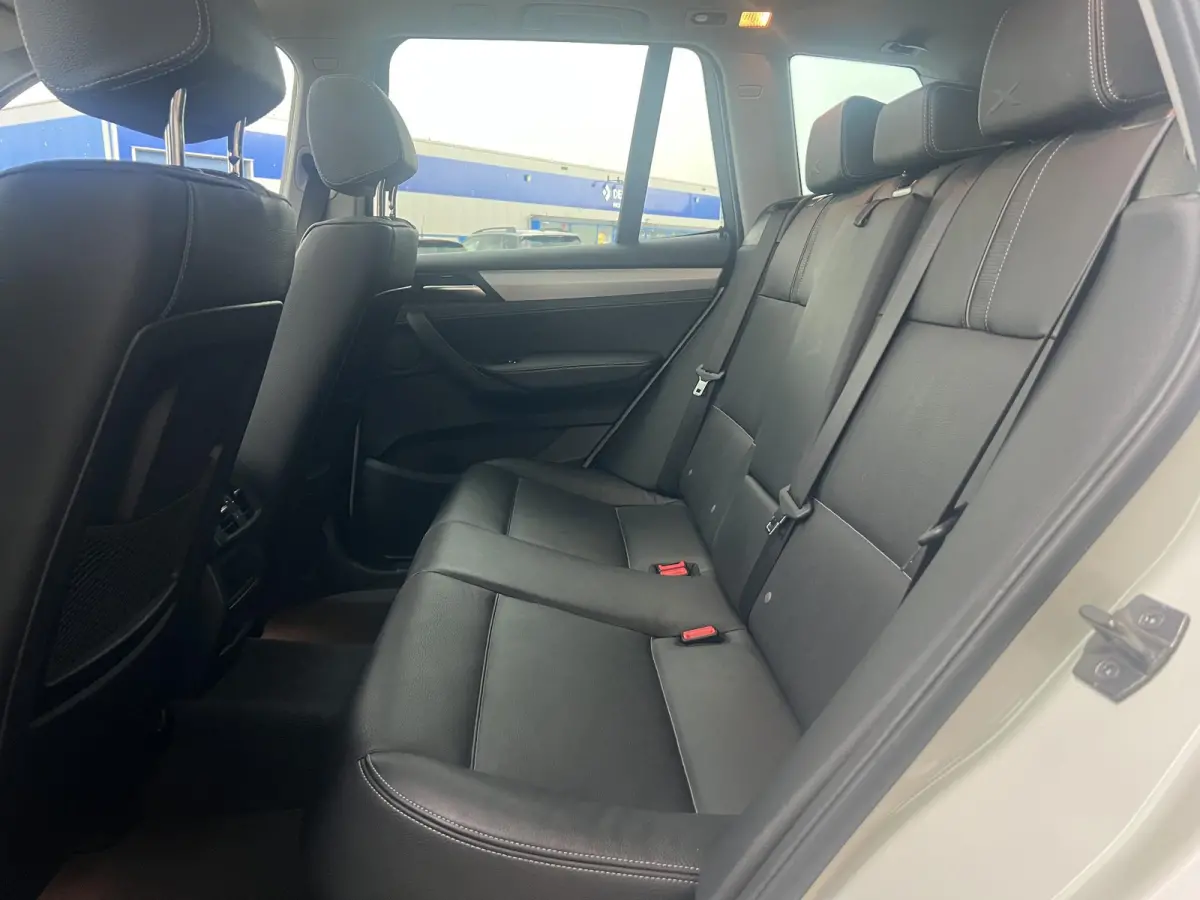 xDrive28i Centennial High Executive | Head-up | Panoramadak | Camera voor+achter | Elek. Achterklep | Bi-Xenon | Flippers | Stoelverwarming | Elek. Stoelen met Memory voor bestuurder