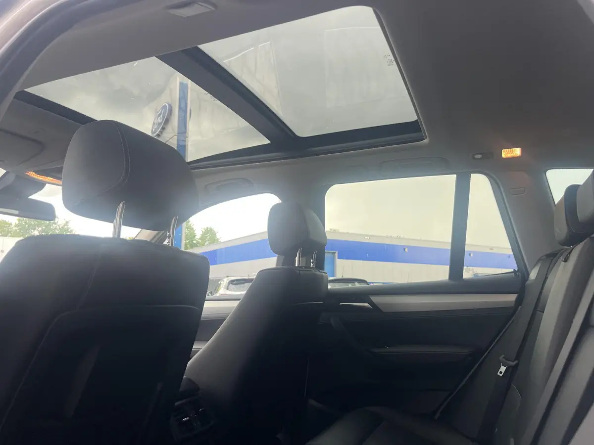 xDrive28i Centennial High Executive | Head-up | Panoramadak | Camera voor+achter | Elek. Achterklep | Bi-Xenon | Flippers | Stoelverwarming | Elek. Stoelen met Memory voor bestuurder