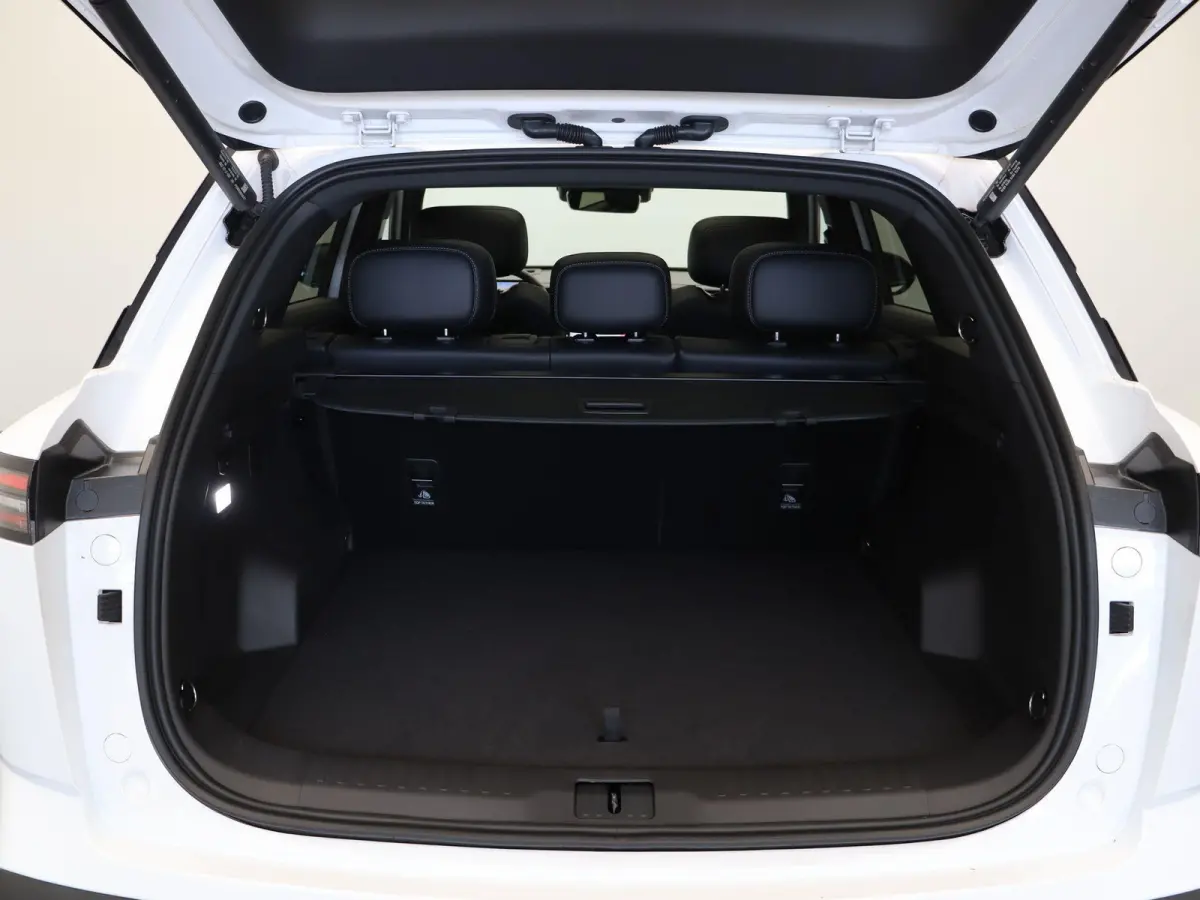 1.5 TGDI SHS-P Exclusive | Exclusive | Schuif\kantel dak | Lederen bekleding | Elektrische stoelen | Stoelverwarming en koeling | Led |