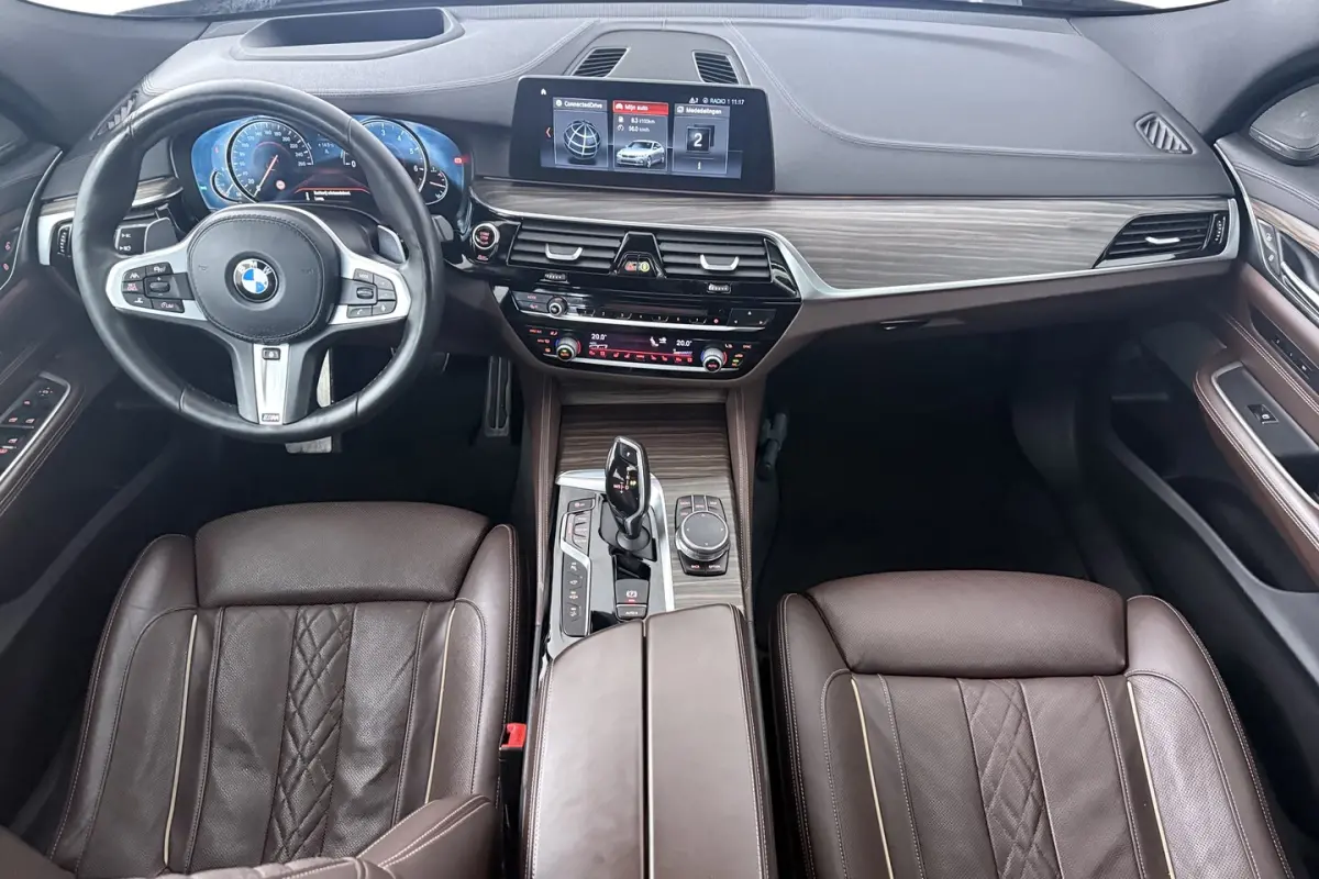 Gran Turismo 630i High Executive (PANORAMADAK, H&K AUDIO, STOELVERWARMING/VERKOELING, STUURVERWARMING,