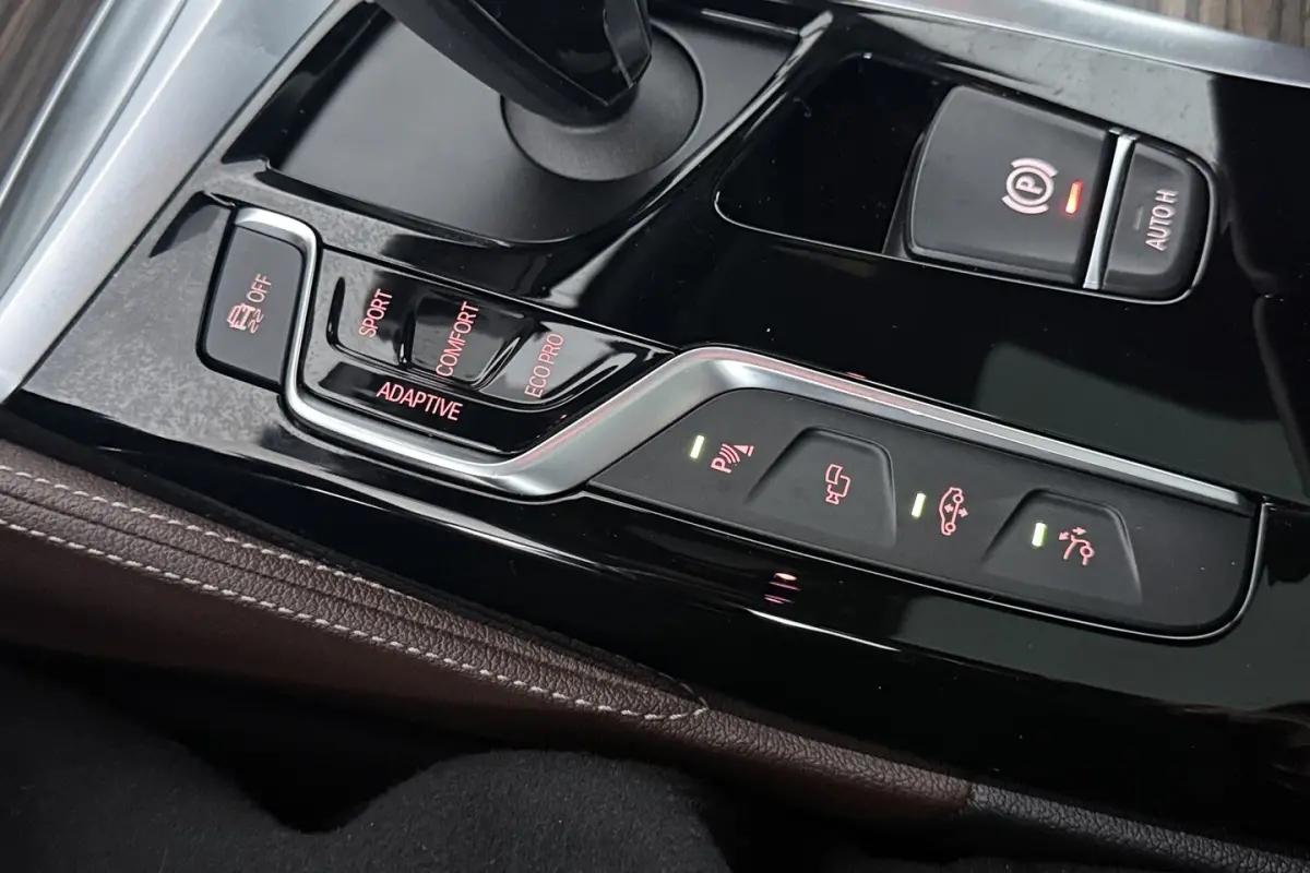 Gran Turismo 630i High Executive (PANORAMADAK, H&K AUDIO, STOELVERWARMING/VERKOELING, STUURVERWARMING,