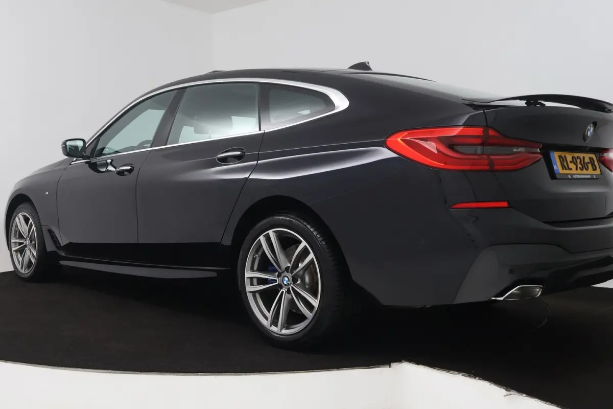 Gran Turismo 630i High Executive (PANORAMADAK, H&K AUDIO, STOELVERWARMING/VERKOELING, STUURVERWARMING,