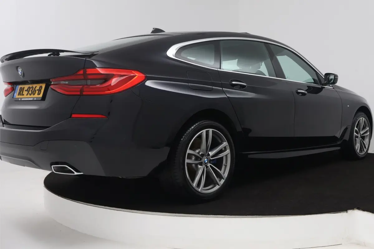 Gran Turismo 630i High Executive (PANORAMADAK, H&K AUDIO, STOELVERWARMING/VERKOELING, STUURVERWARMING,