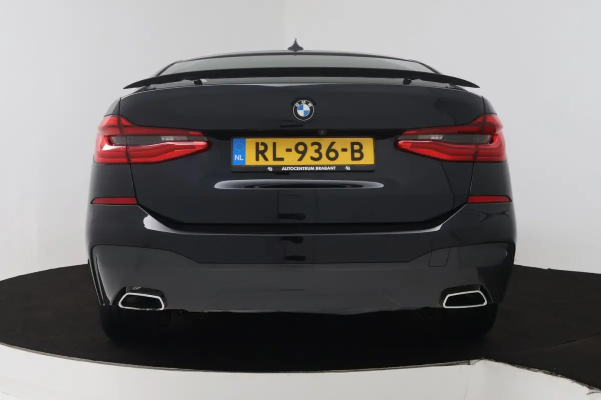 Gran Turismo 630i High Executive (PANORAMADAK, H&K AUDIO, STOELVERWARMING/VERKOELING, STUURVERWARMING,