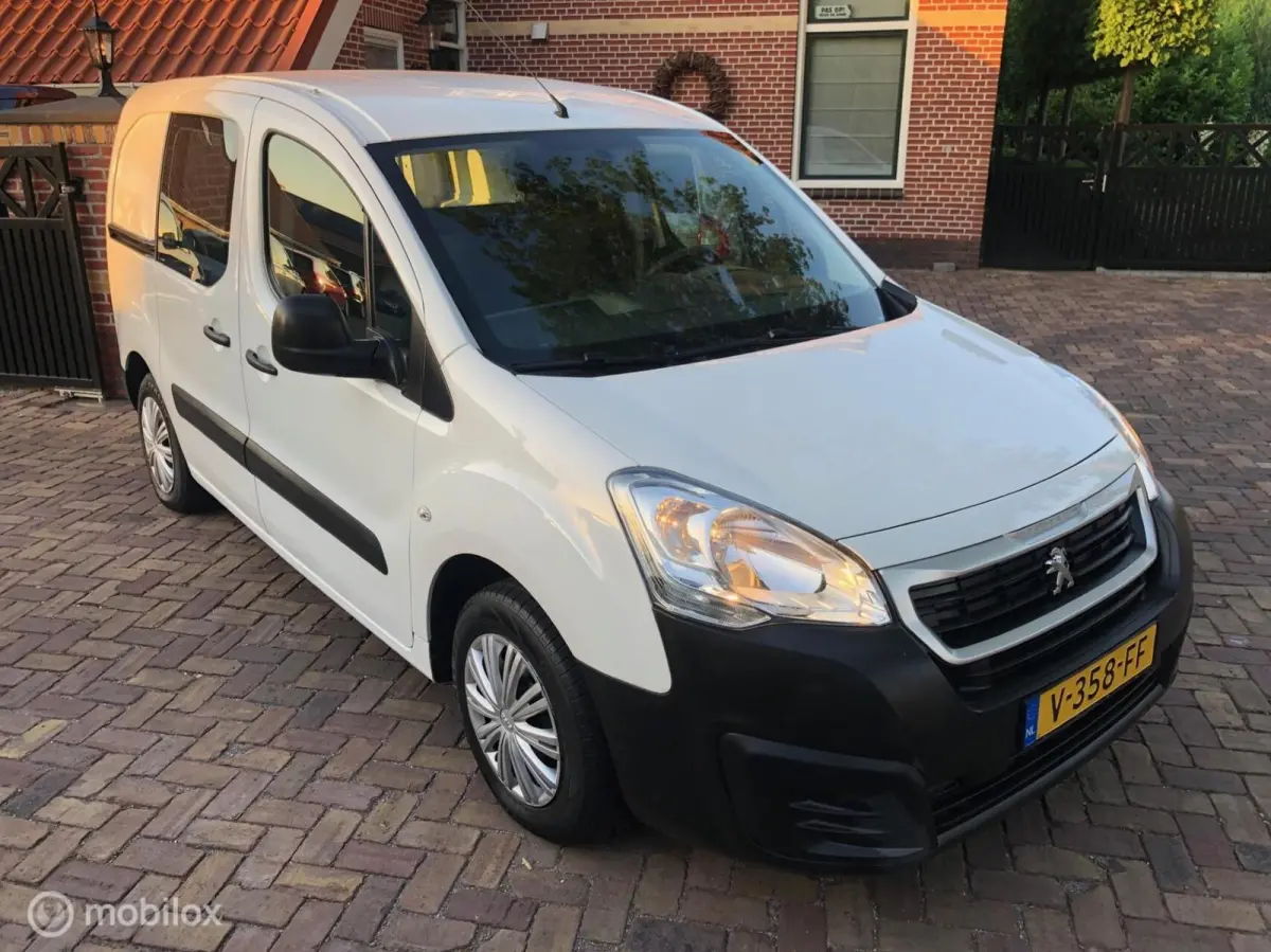 bestel 120 1.6 BlueHDi Zeer netjes!!