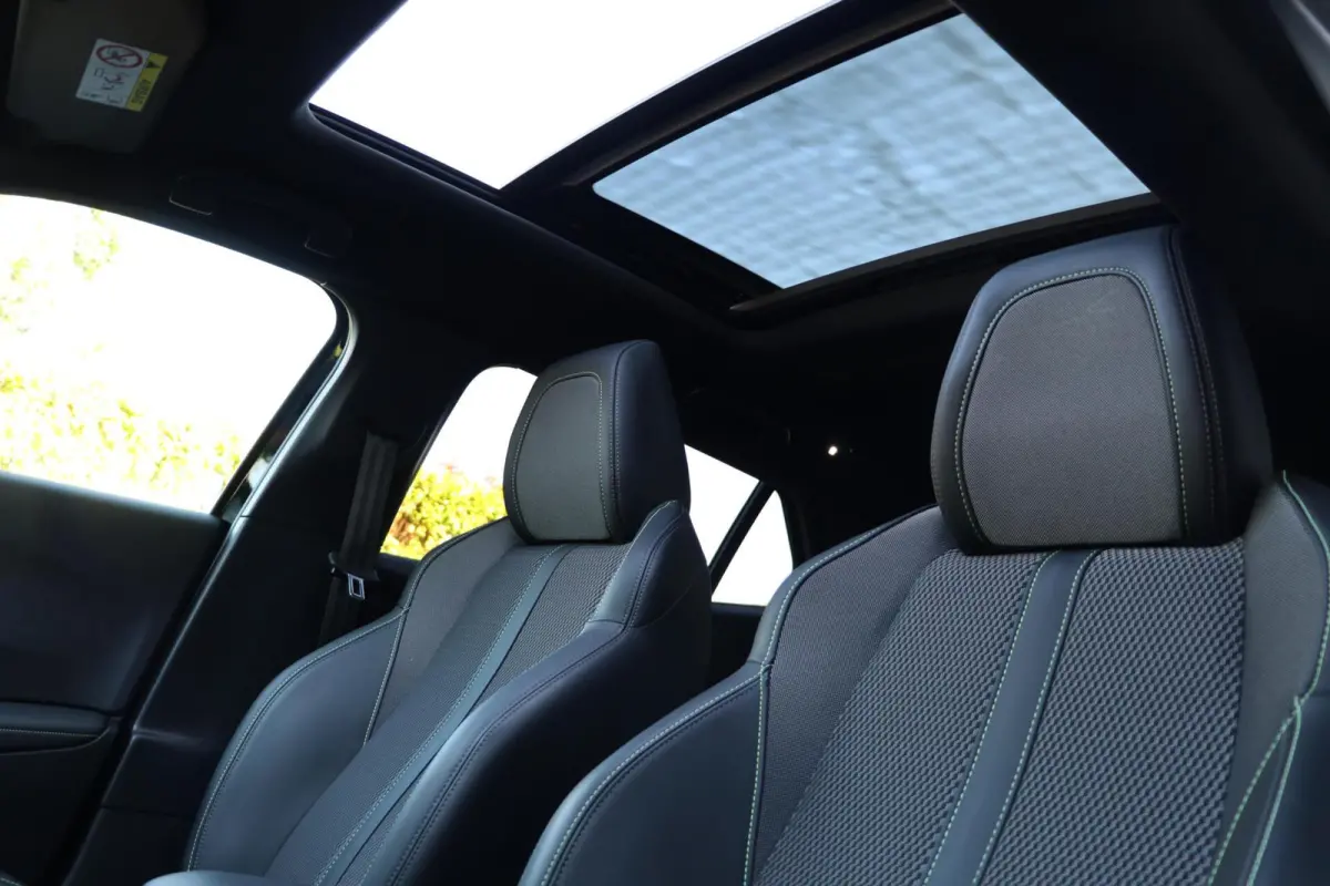 EV 54 kWh |GT| Panodak AdaptiveCruise AppleCarplay 18'Inch 360View Blackbeauty! 47000KM BJ2024