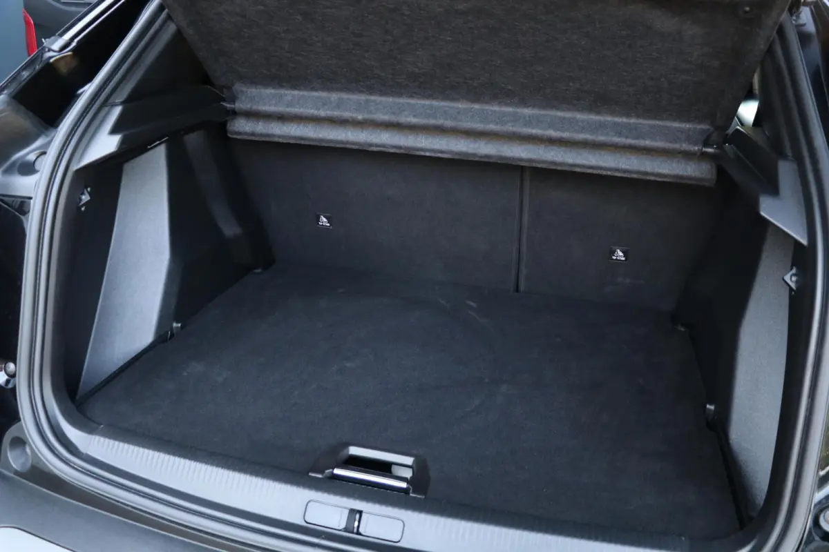 EV 54 kWh |GT| Panodak AdaptiveCruise AppleCarplay 18'Inch 360View Blackbeauty! 47000KM BJ2024