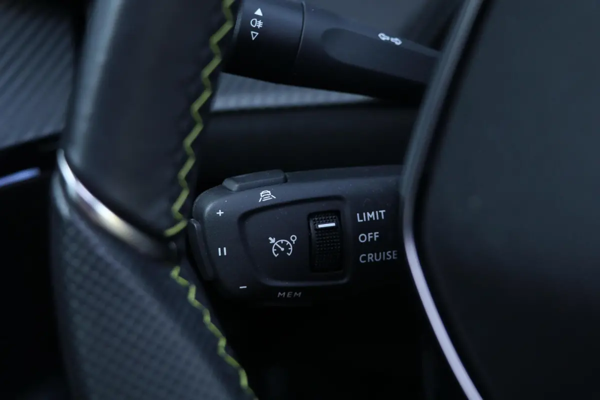 EV 54 kWh |GT| Panodak AdaptiveCruise AppleCarplay 18'Inch 360View Blackbeauty! 47000KM BJ2024