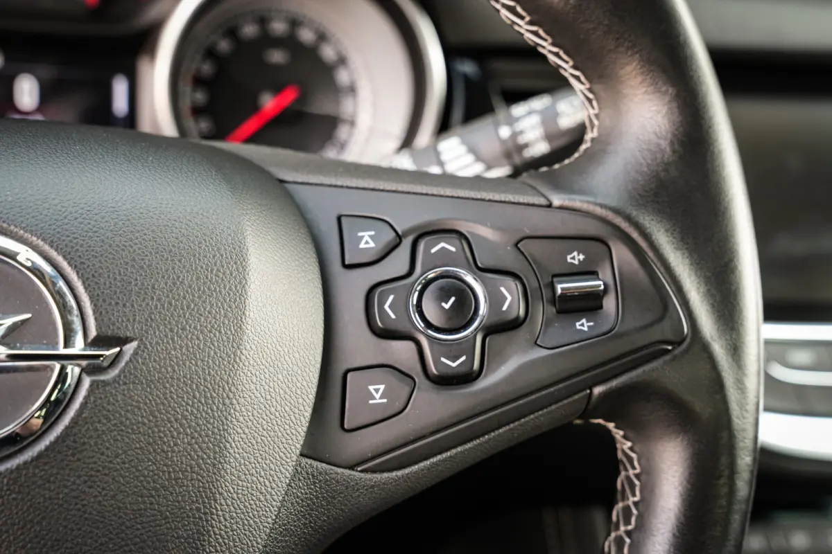 1.6 SIDI 200pk Innovation | 1e Eigenaar | ECC | CC | DAB+ | CarPlay | Keyless |Camera |