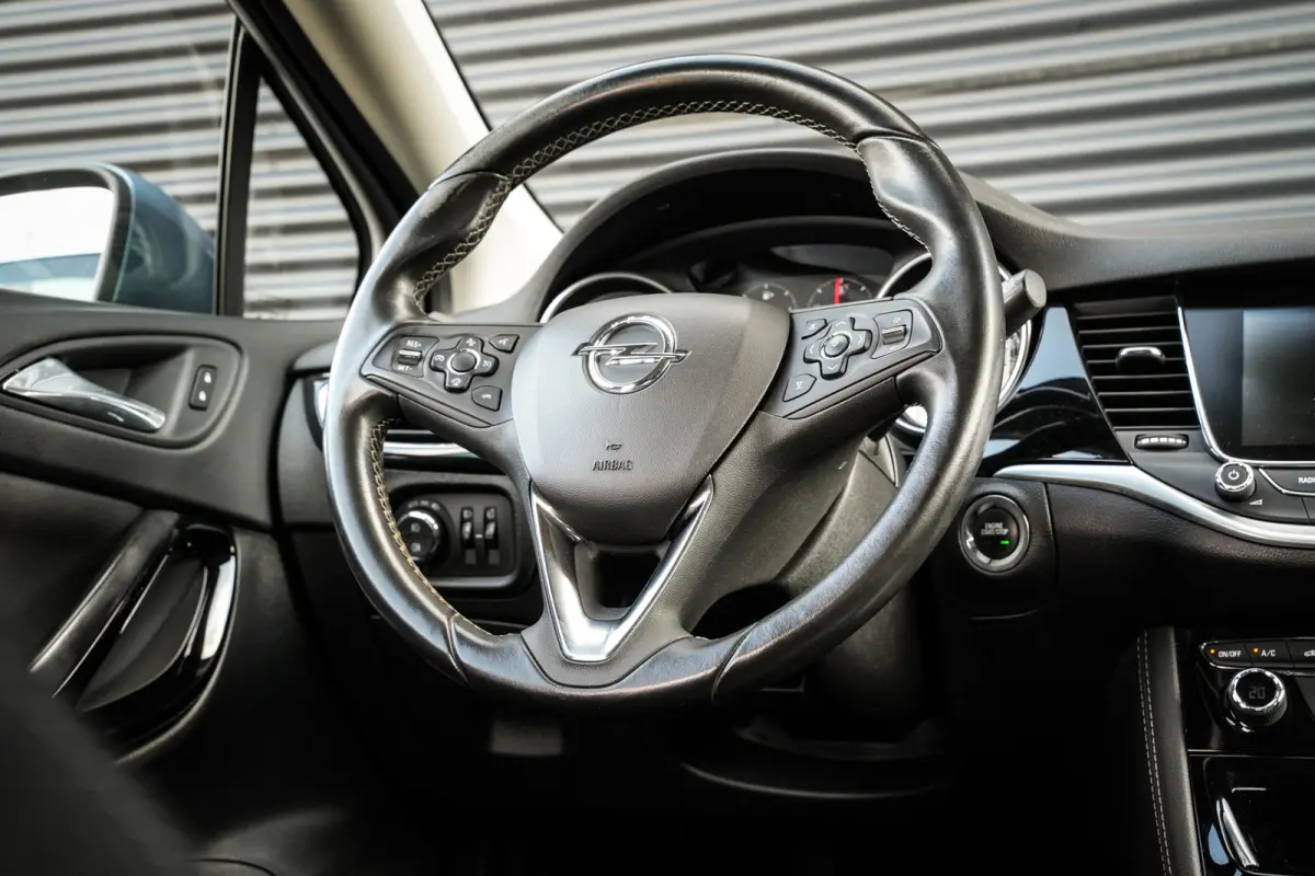 1.6 SIDI 200pk Innovation | 1e Eigenaar | ECC | CC | DAB+ | CarPlay | Keyless |Camera |