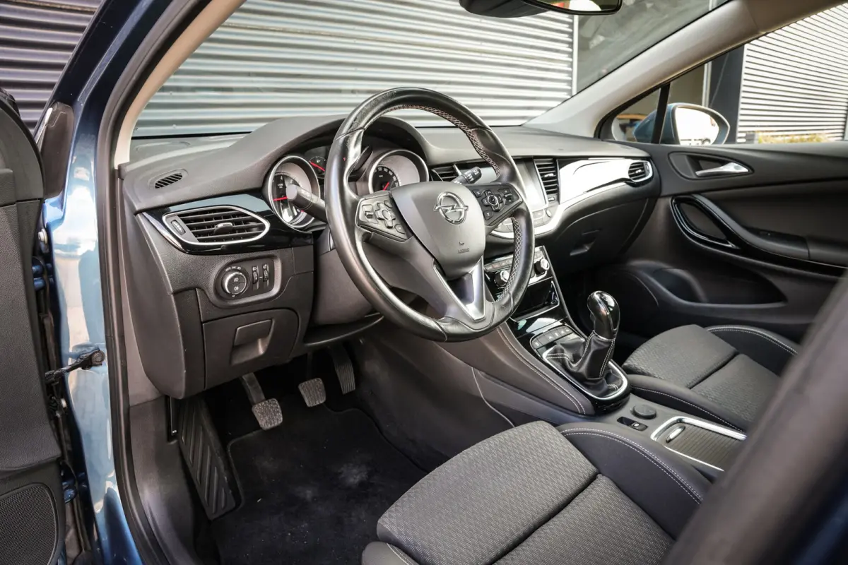 1.6 SIDI 200pk Innovation | 1e Eigenaar | ECC | CC | DAB+ | CarPlay | Keyless |Camera |