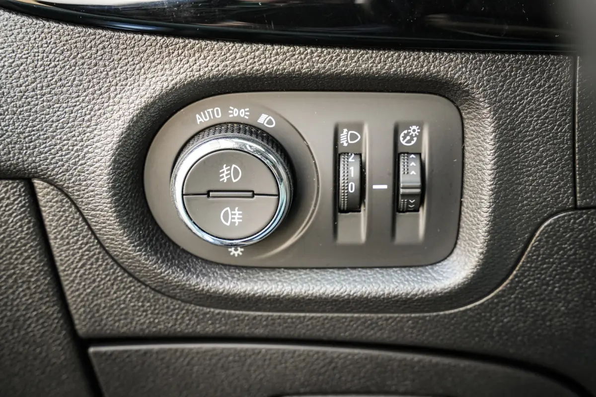 1.6 SIDI 200pk Innovation | 1e Eigenaar | ECC | CC | DAB+ | CarPlay | Keyless |Camera |