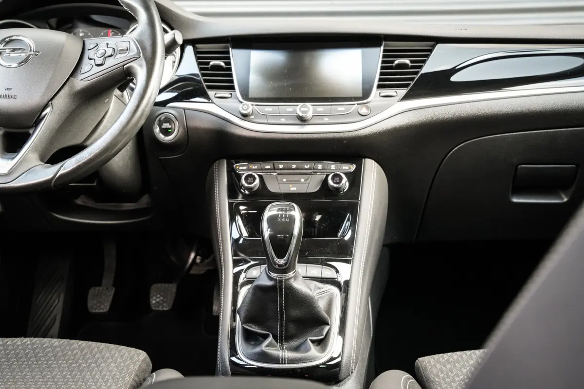 1.6 SIDI 200pk Innovation | 1e Eigenaar | ECC | CC | DAB+ | CarPlay | Keyless |Camera |