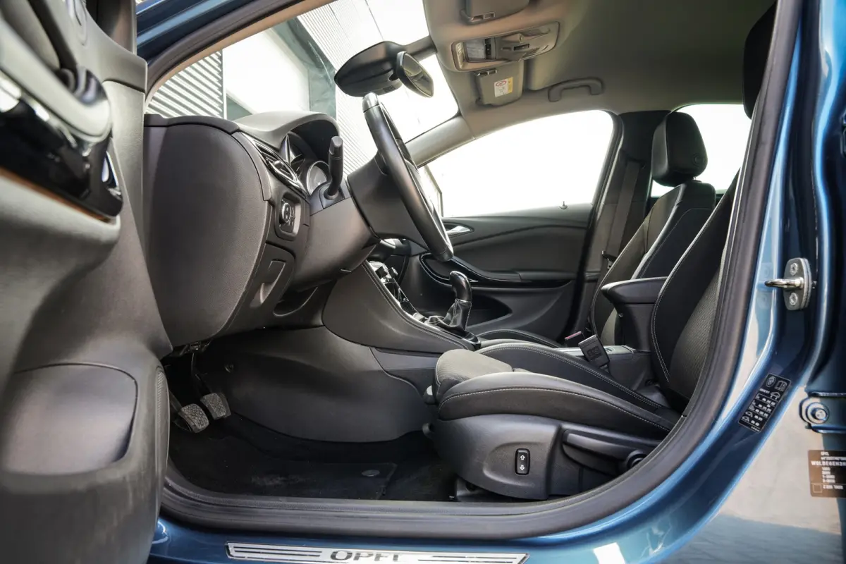 1.6 SIDI 200pk Innovation | 1e Eigenaar | ECC | CC | DAB+ | CarPlay | Keyless |Camera |