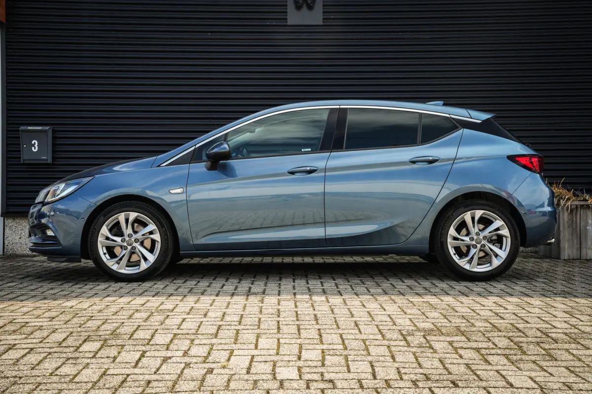 1.6 SIDI 200pk Innovation | 1e Eigenaar | ECC | CC | DAB+ | CarPlay | Keyless |Camera |