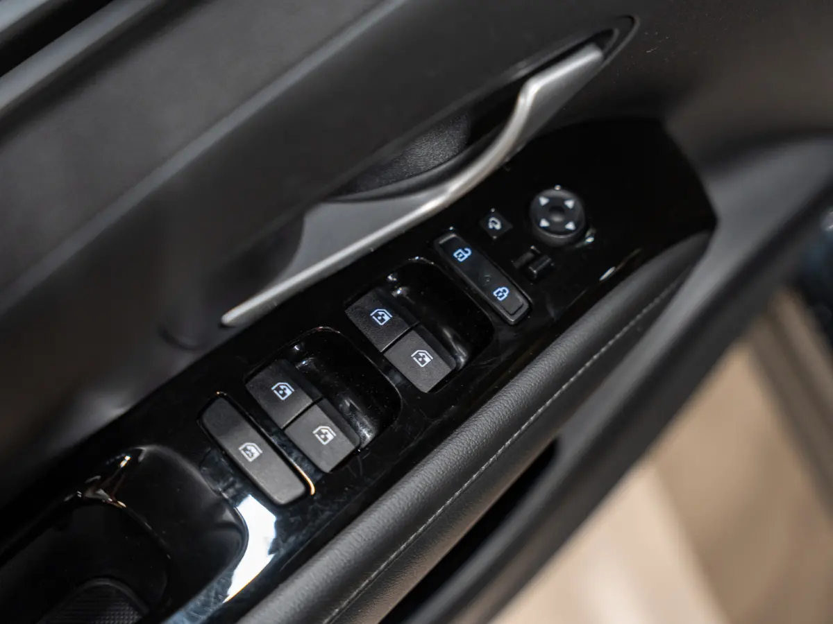 1.6 T-GDI MHEV Comfort Smart, Apple Carplay, Android Auto, Cruise, Digi Dash, Cam, PDC, Voll Onderhoud