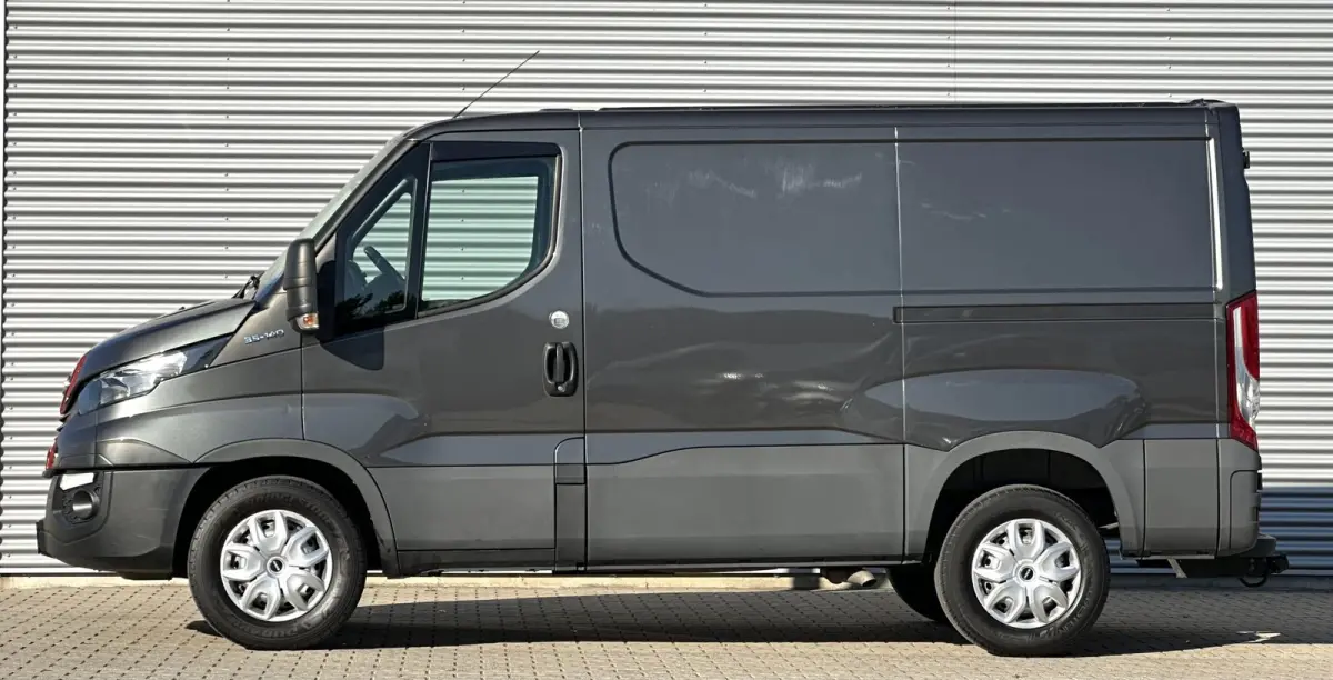 35S14V 2.3 L1H1 3500kg trekgewicht automaat MARGE