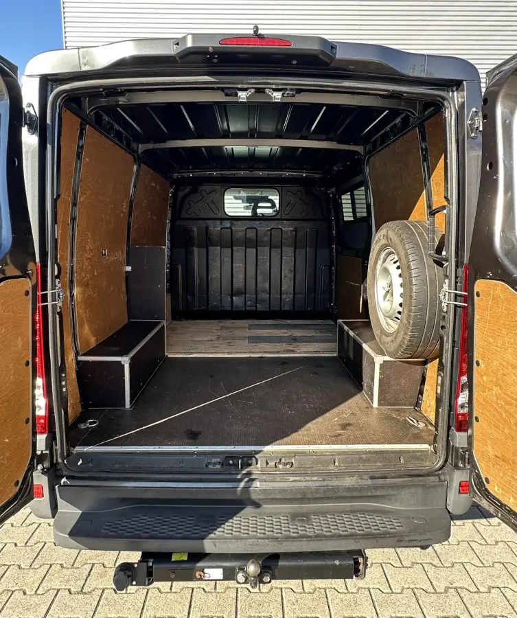 35S14V 2.3 L1H1 3500kg trekgewicht automaat MARGE