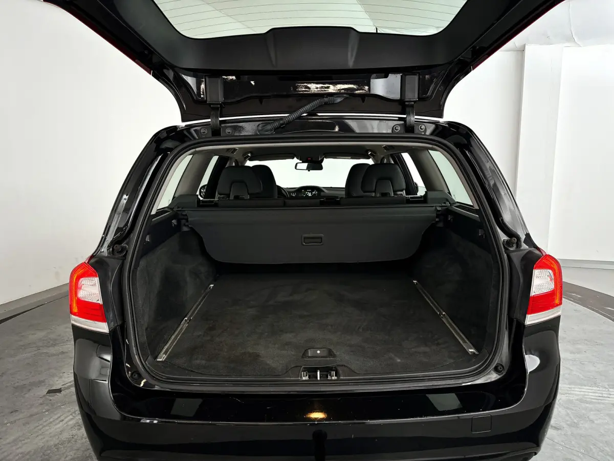 2.0 D2 Classic Edition | Park assist | Standkachel | Stoelverwarming | Navigatie