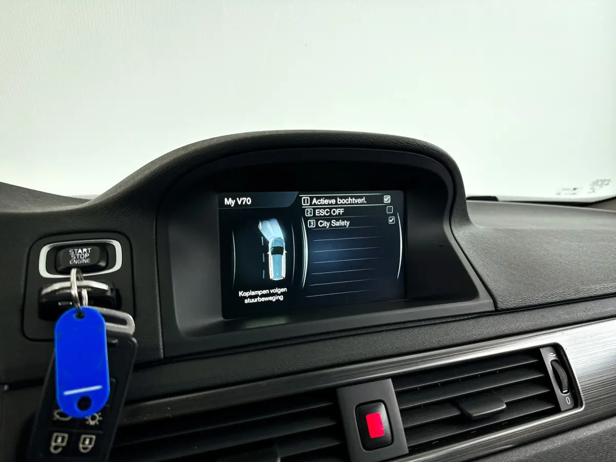 2.0 D2 Classic Edition | Park assist | Standkachel | Stoelverwarming | Navigatie