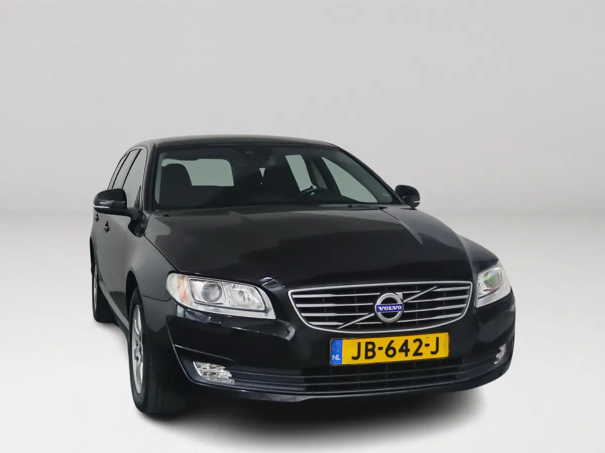 2.0 D2 Classic Edition | Park assist | Standkachel | Stoelverwarming | Navigatie