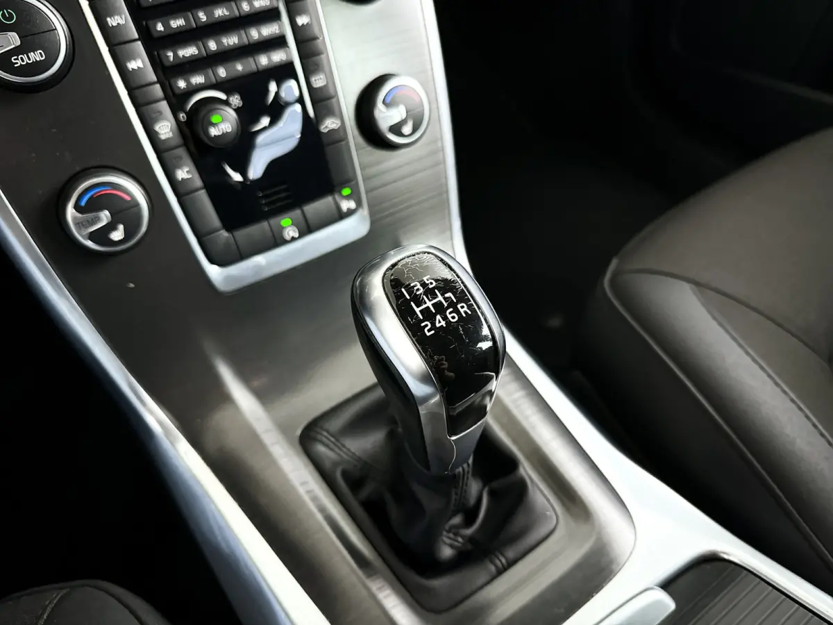 2.0 D2 Classic Edition | Park assist | Standkachel | Stoelverwarming | Navigatie