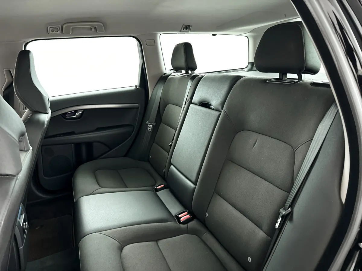 2.0 D2 Classic Edition | Park assist | Standkachel | Stoelverwarming | Navigatie
