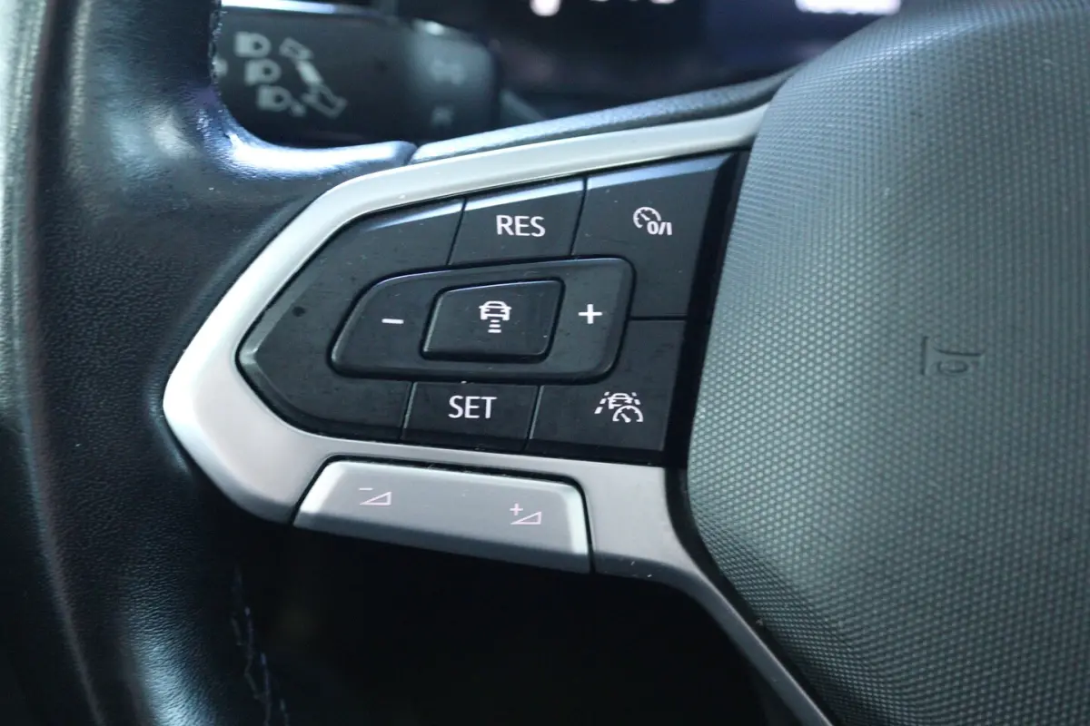 1.0 TSI Life (PARKEERSENSOREN, DIGITALE COCKPIT, CRUISE ADAPTIEF, CARPLAY)
