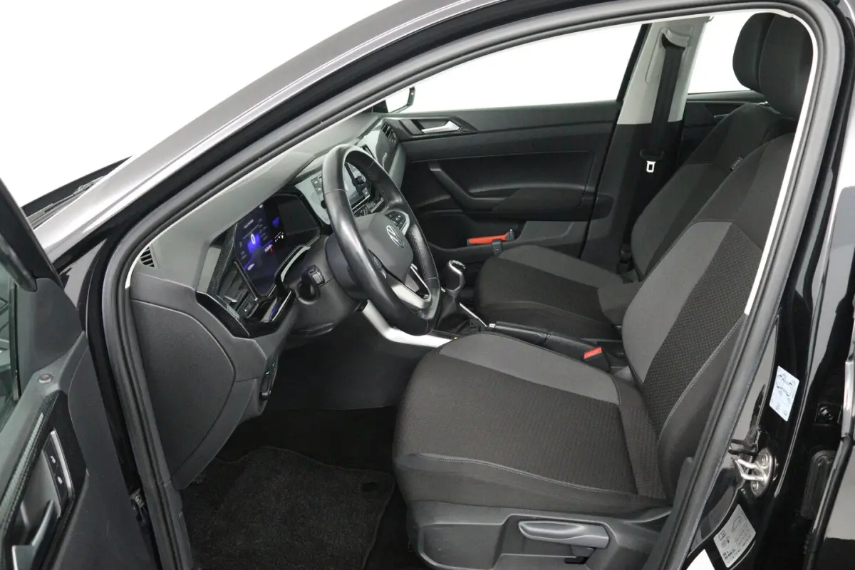 1.0 TSI Life (PARKEERSENSOREN, DIGITALE COCKPIT, CRUISE ADAPTIEF, CARPLAY)