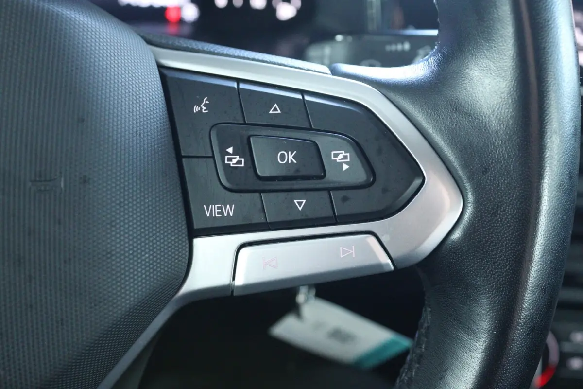 1.0 TSI Life (PARKEERSENSOREN, DIGITALE COCKPIT, CRUISE ADAPTIEF, CARPLAY)