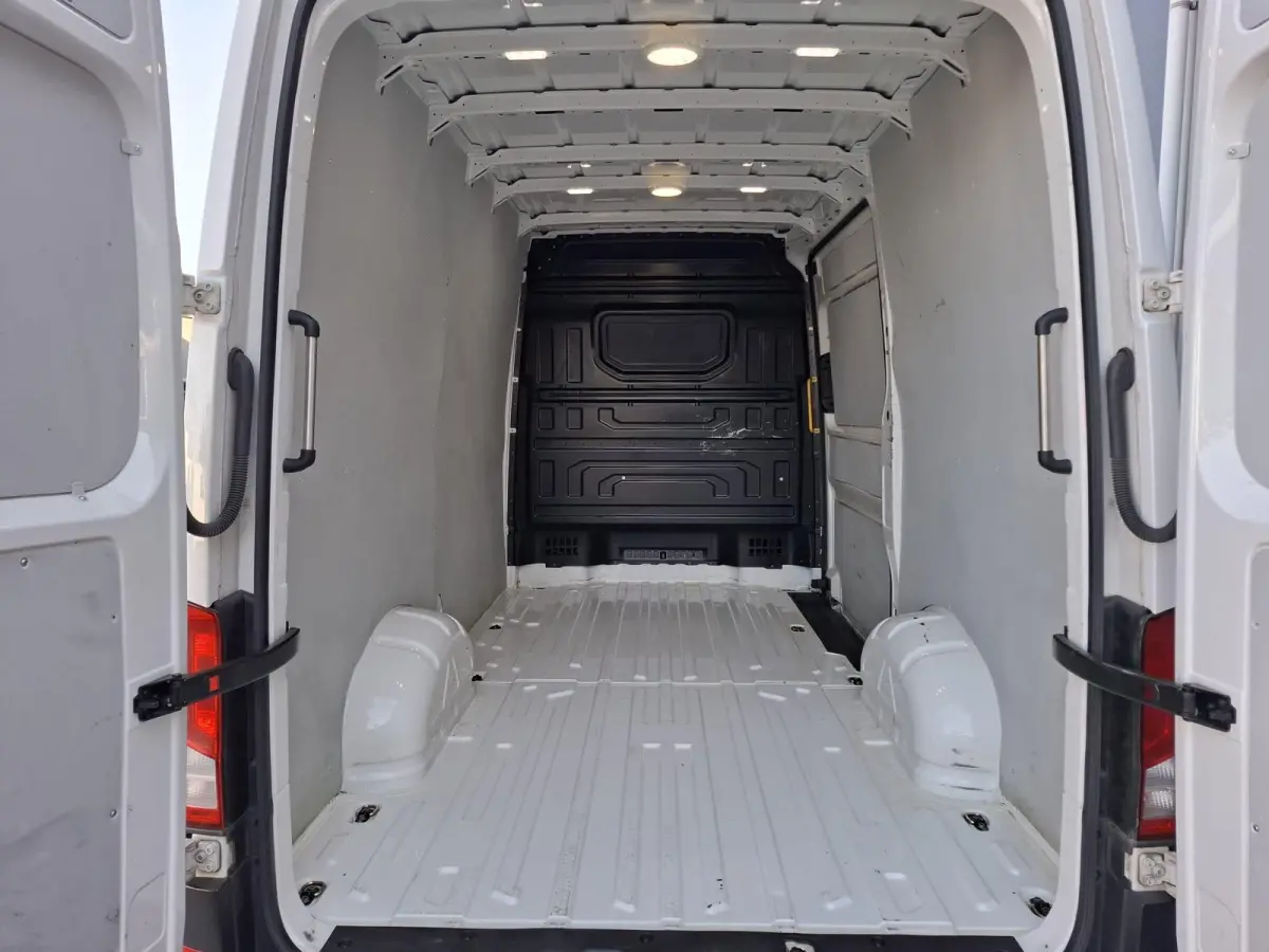 35 2.0 TDI L3H3 Highline AIRCO / CRUISE CONTROLE / 3 ZITS / NAVI / CARPLAY