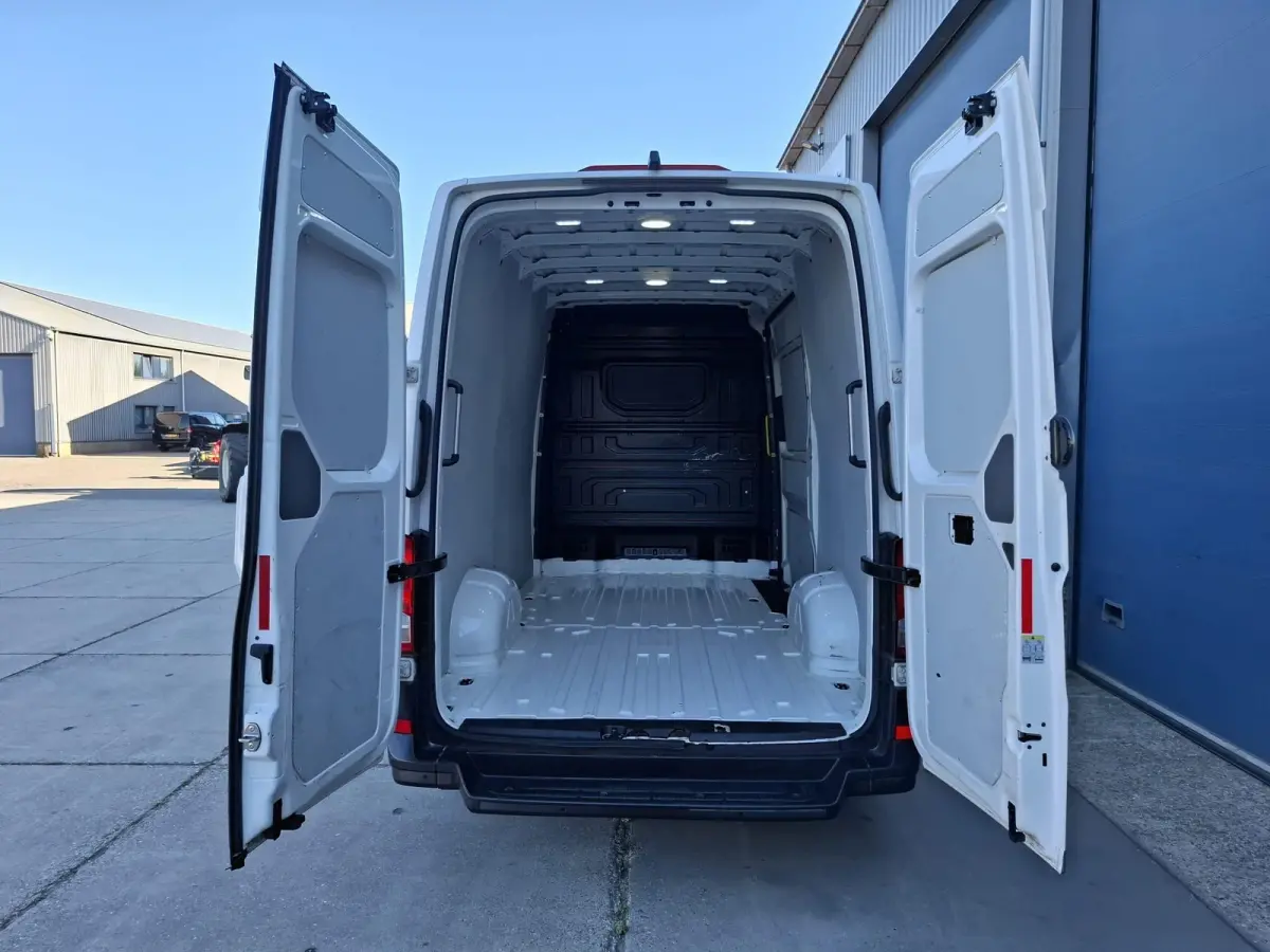 35 2.0 TDI L3H3 Highline AIRCO / CRUISE CONTROLE / 3 ZITS / NAVI / CARPLAY