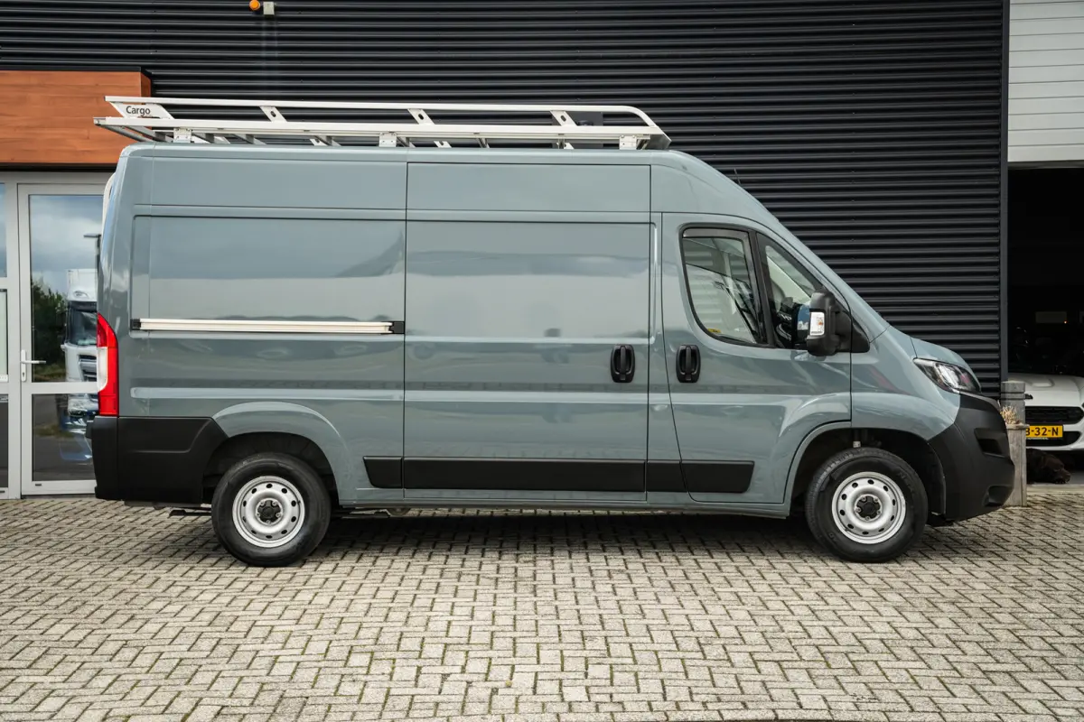 2.2 MJ 145pk L2H2 | Airco | Navigatie | Camera | Trekhaak | Imperiaal | Ladder | EURO6 |
