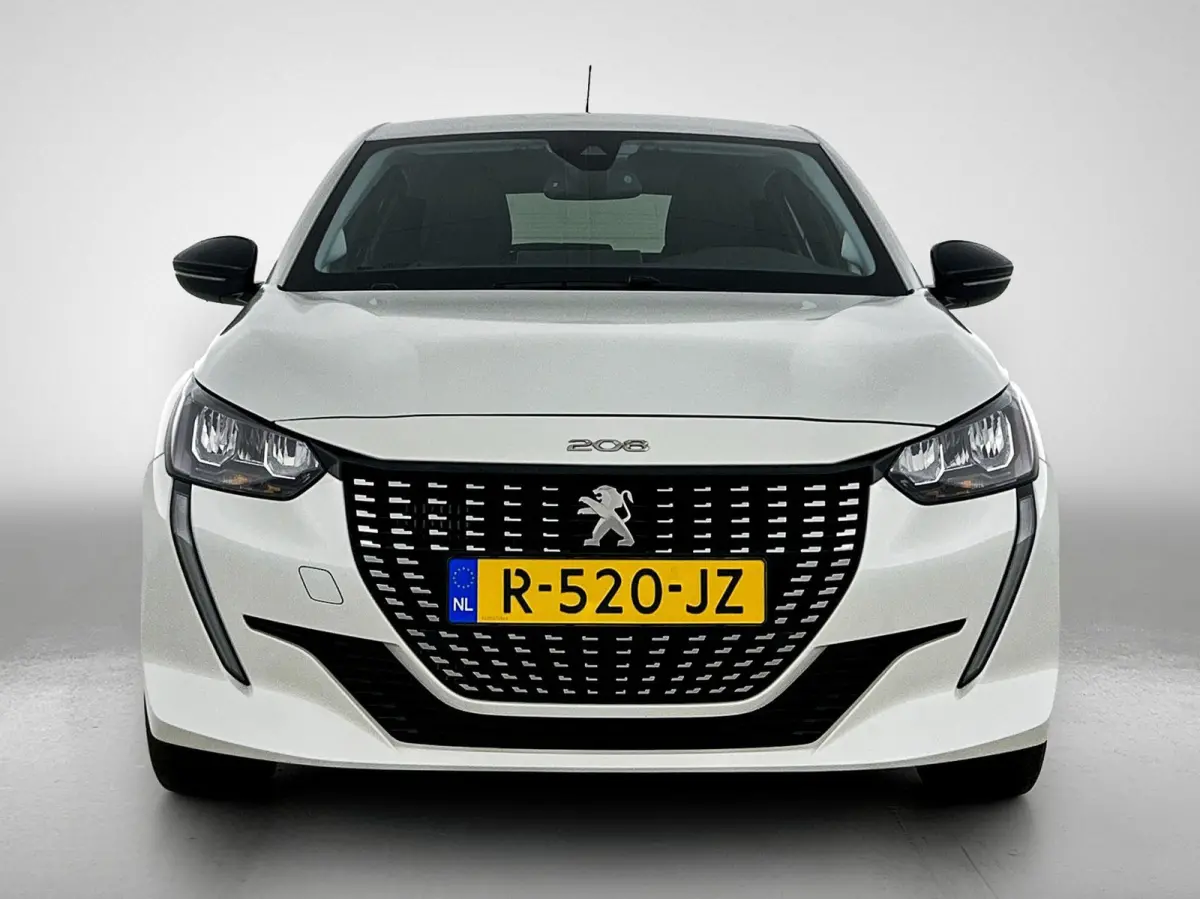 1.2 100pk Allure Pack | Navigatie | Climate Control | Cruise Control | Camera | LED | 16"LMV | Apple Carplay/Android Auto |