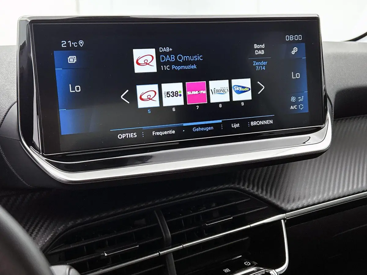 1.2 100pk Allure Pack | Navigatie | Climate Control | Cruise Control | Camera | LED | 16"LMV | Apple Carplay/Android Auto |