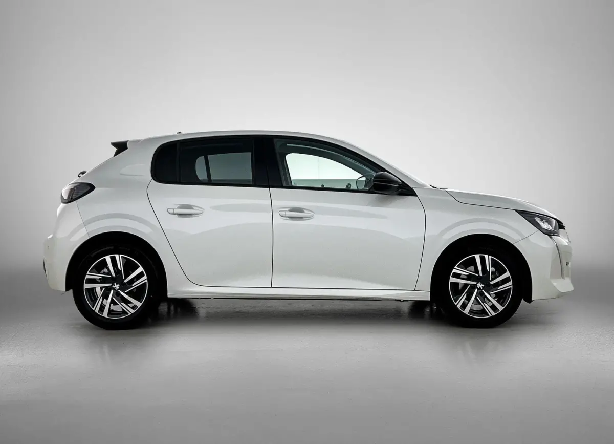 1.2 100pk Allure Pack | Navigatie | Climate Control | Cruise Control | Camera | LED | 16"LMV | Apple Carplay/Android Auto |