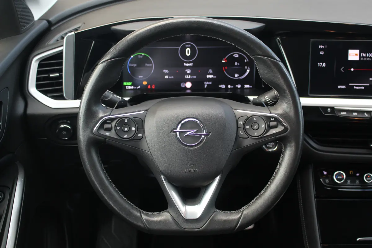 1.6 Turbo Plug-In Hybrid Business Elegance | Afn Trekhaak | Camera | Stoelverw. & Vert | Carplay | Adapt Cruise | Dodehoeksens. | Navi | LED | Afn Trekhaak | Camera | Stoelverw. & Vert | Car
